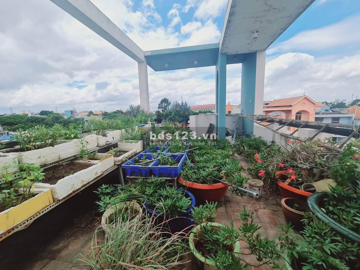 Chủ gấp bán MT Lã Xuân Oai kd sầm uất, ngay chợ Tăng Nhơn Phú A, Quận 9 - 92m2 giá < 10 tỷ