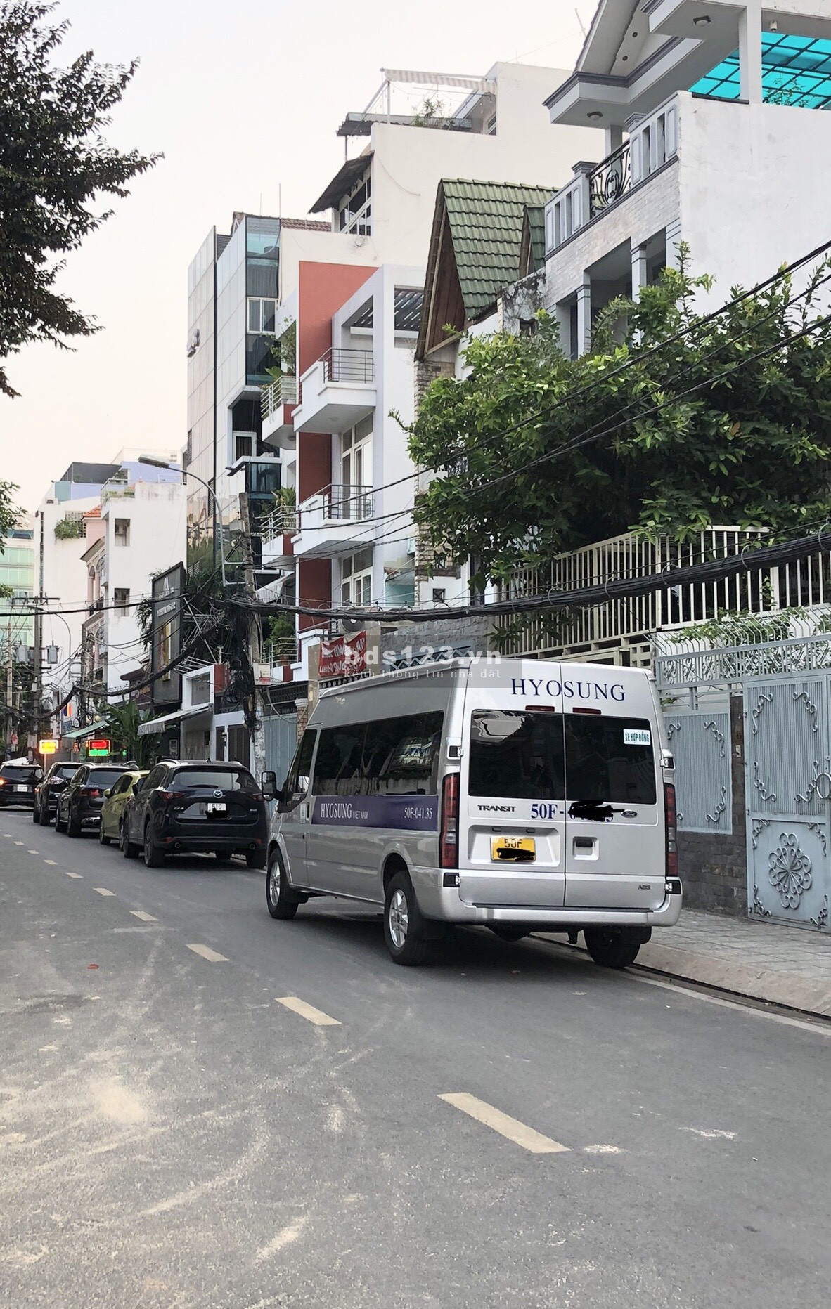 Bán nhà ngộp 4L 94m2 đường Huỳnh Văn Bánh HXT 6m. Giảm sâu 2 tỷ