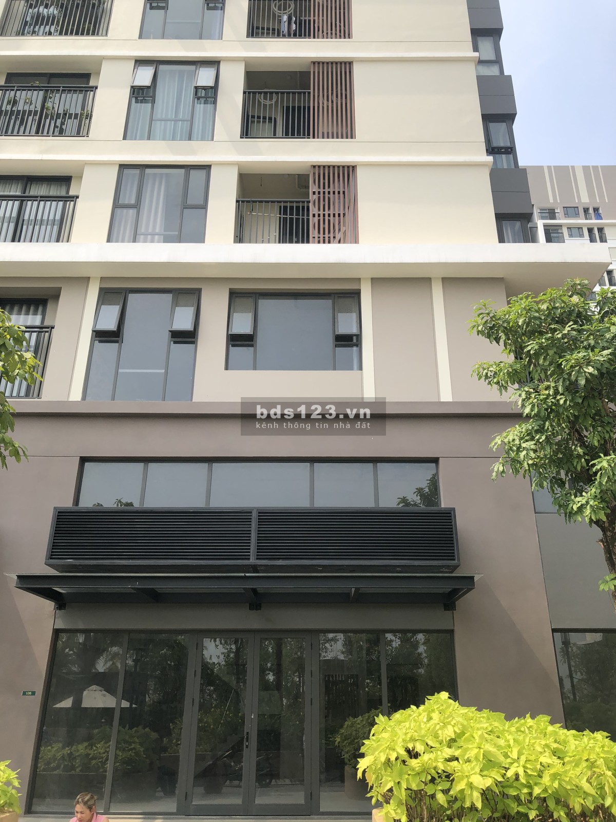 Cho thuê shophouse 2 tầng, giá từ 20tr/tháng, free 6 tháng phí quản lý, khu dân cư sầm uất