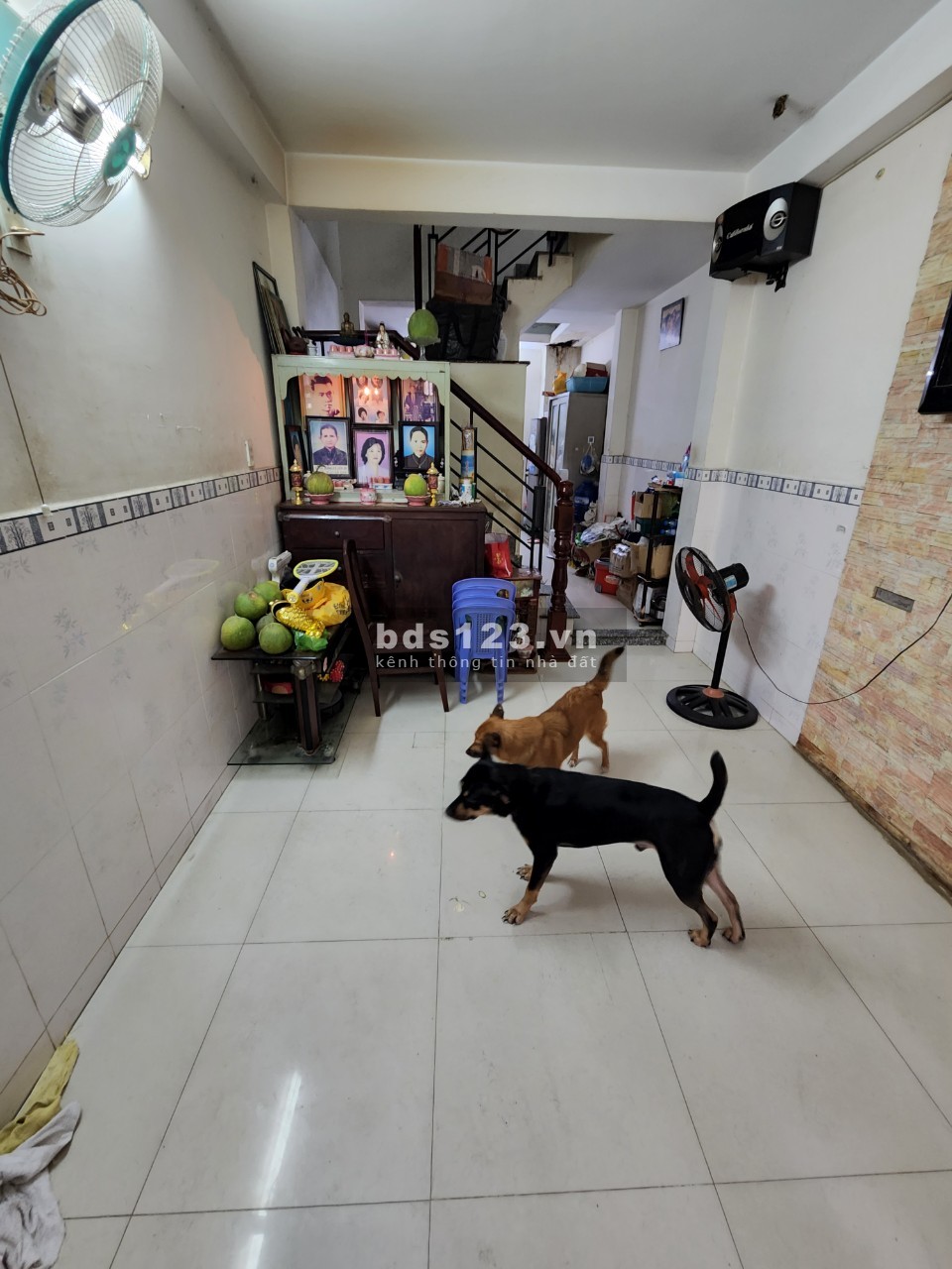 Chính chủ cần bán nhà 3 lầu 4 phòng ngủ 3,8 tỷ