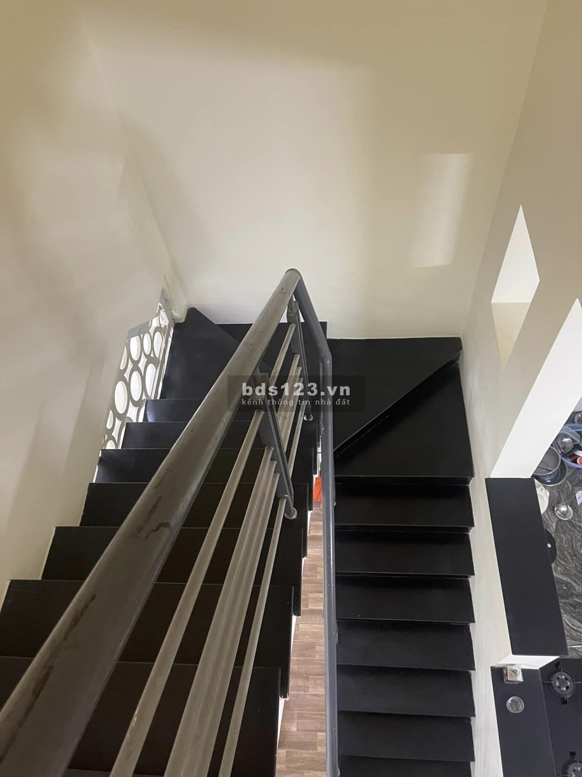 Bán nhà hxh Hiệp Bình Chánh, Thủ Đức - ngay chợ Hiệp Bình - thông số chuẩn - 80m2(5x16) - 4.6 tỷ.