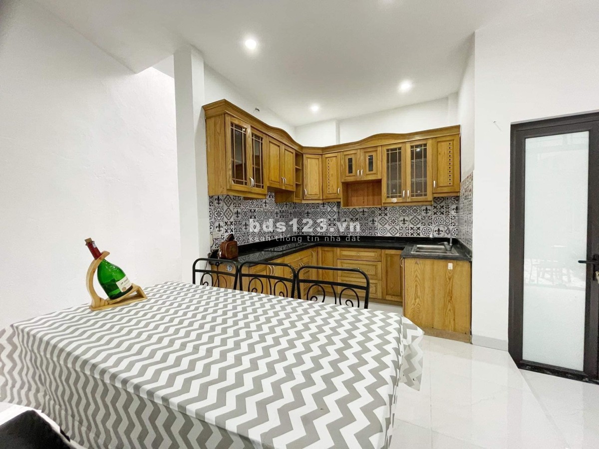 Hiếm! Bán nhà mới Nguyễn Khánh Toàn- Cầu Giấy 5 tầng – Dòng tiền đều 25tr/ tháng giá nhỉnh 5 tỷ