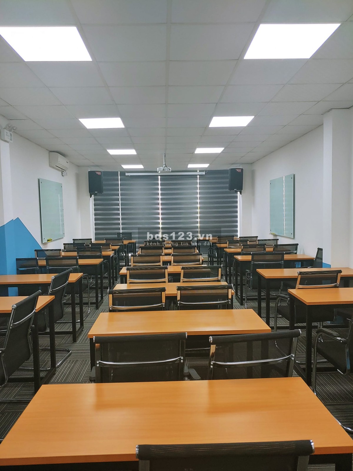 Bán nhà mặt phố Trần Kim Xuyến, Cầu Giấy. Dt 95m, 5T, MT 5m, 51 Tỷ. KDoanh đa dạng, Hiếm, Thang máy