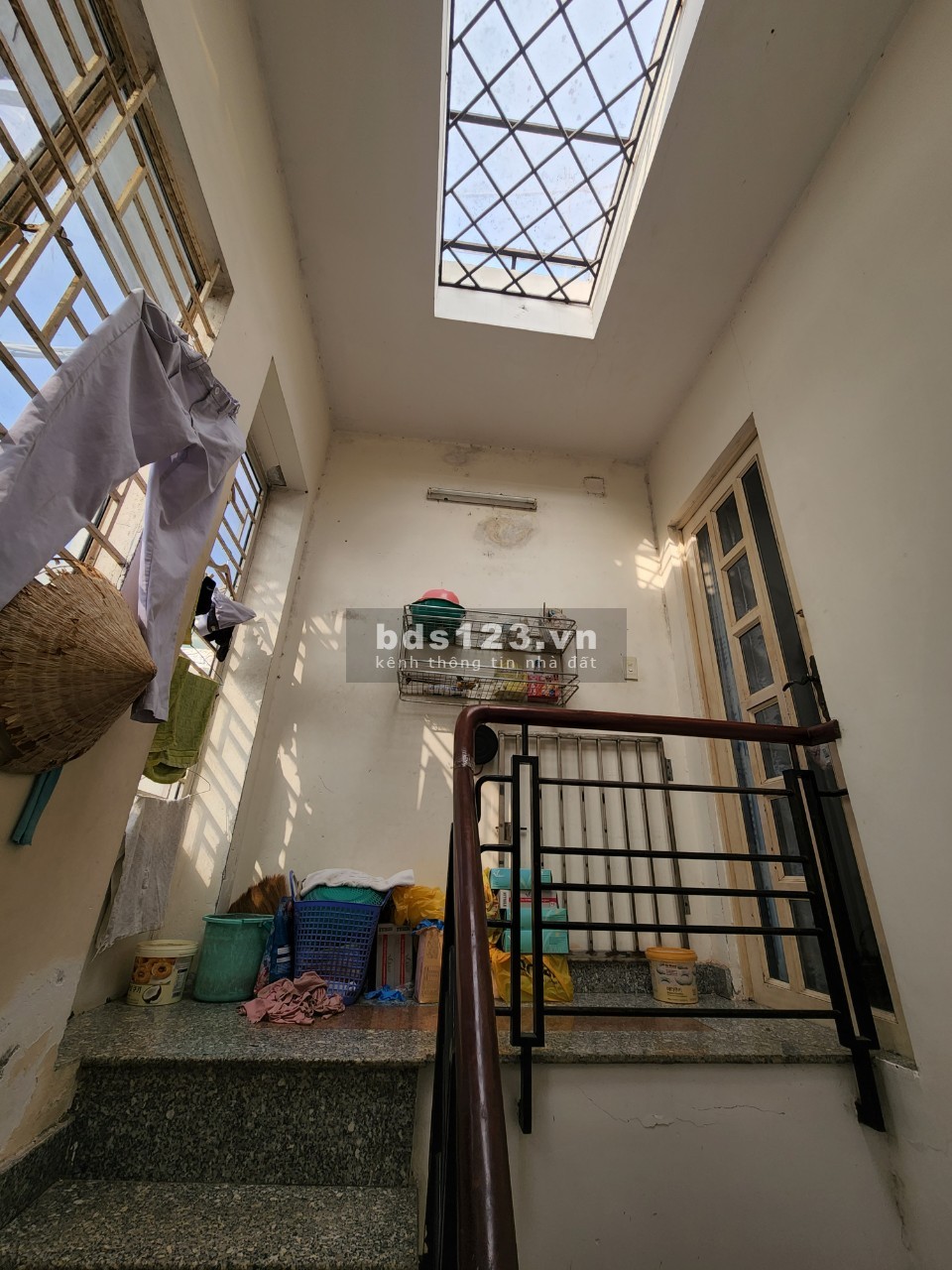 Chính chủ cần bán nhà 3 lầu 4 phòng ngủ 3,8 tỷ