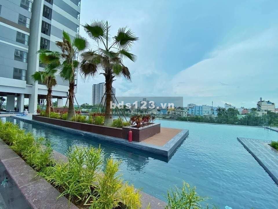 Cho thuê căn hộ D'LUSSO giá quá tốt - Căn góc 2PN, diện tích 76 M2, NT cơ bản 12 triệu (Bao PQL)