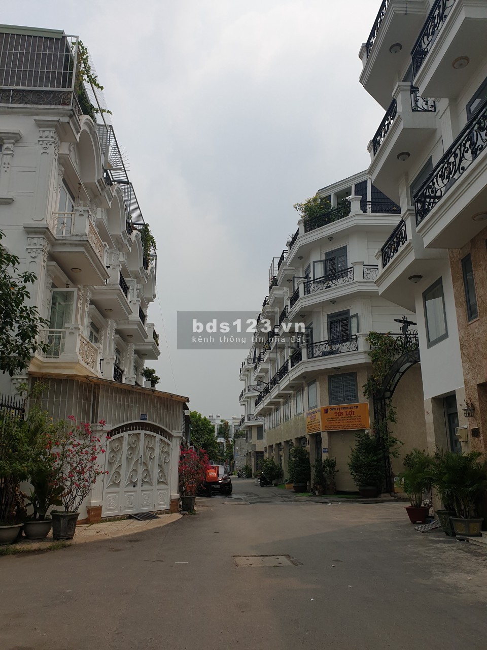 Bán đất shr 4 x 18m 72m2 thổ cư. Hẻm 6m Tô Ngọc Vân