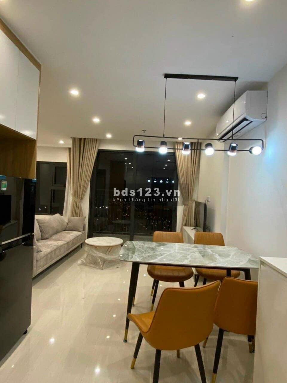 Bán căn hộ 2pn 64m2 giá 2.5 tỷ. Vinhomes Smart City