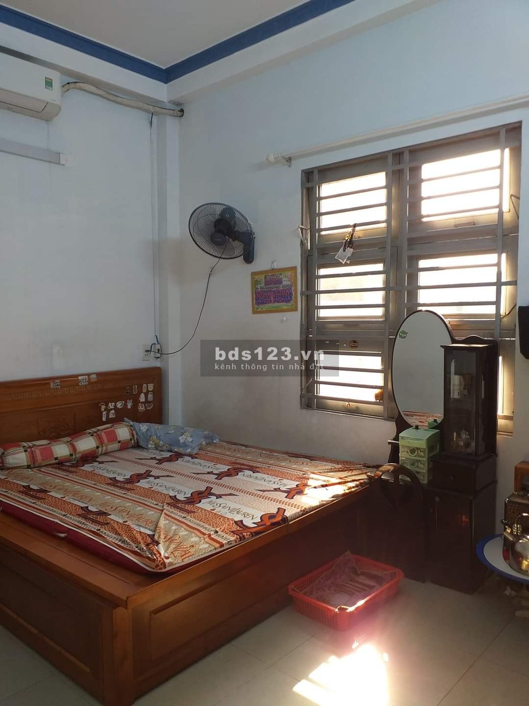 Bán nhà Đ Nguyễn Ảnh Thủ, dt 60m2, 3 tầng, gần KCN, SHR, chỉ 4.x tỷ.