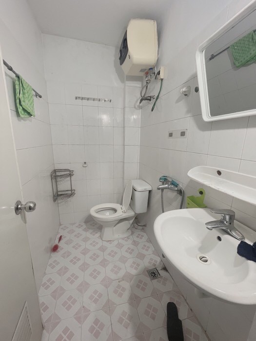 Bán nhà đẹp phố Quan Nhân phân lô quân đội DT 37m2 - ô tô tránh an ninh tuyệt đối