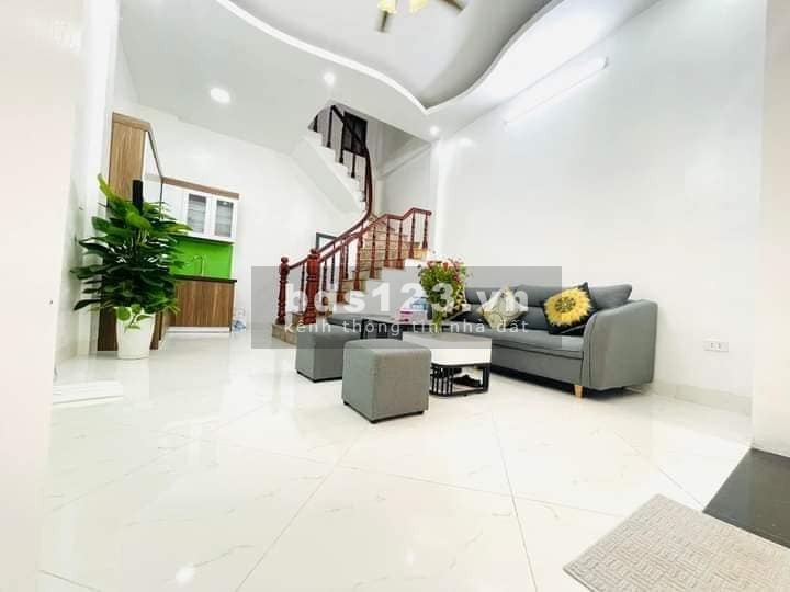 Bán nhà Nguyễn An Ninh, Hoàng Mai 30m, 5 tầng, mt 4.3m, giá 3.85 tỷ