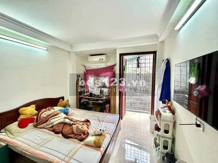 Bán nhà gần đường ô tô Nguyễn Chính, Hoàng Mai 38m, 4 tầng, mặt tiền 3.5m, giá 3.15 tỷ.