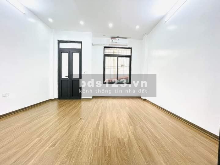 Bán nhà Nguyễn An Ninh, Hoàng Mai 30m, 5 tầng, mt 4.3m, giá 3.85 tỷ