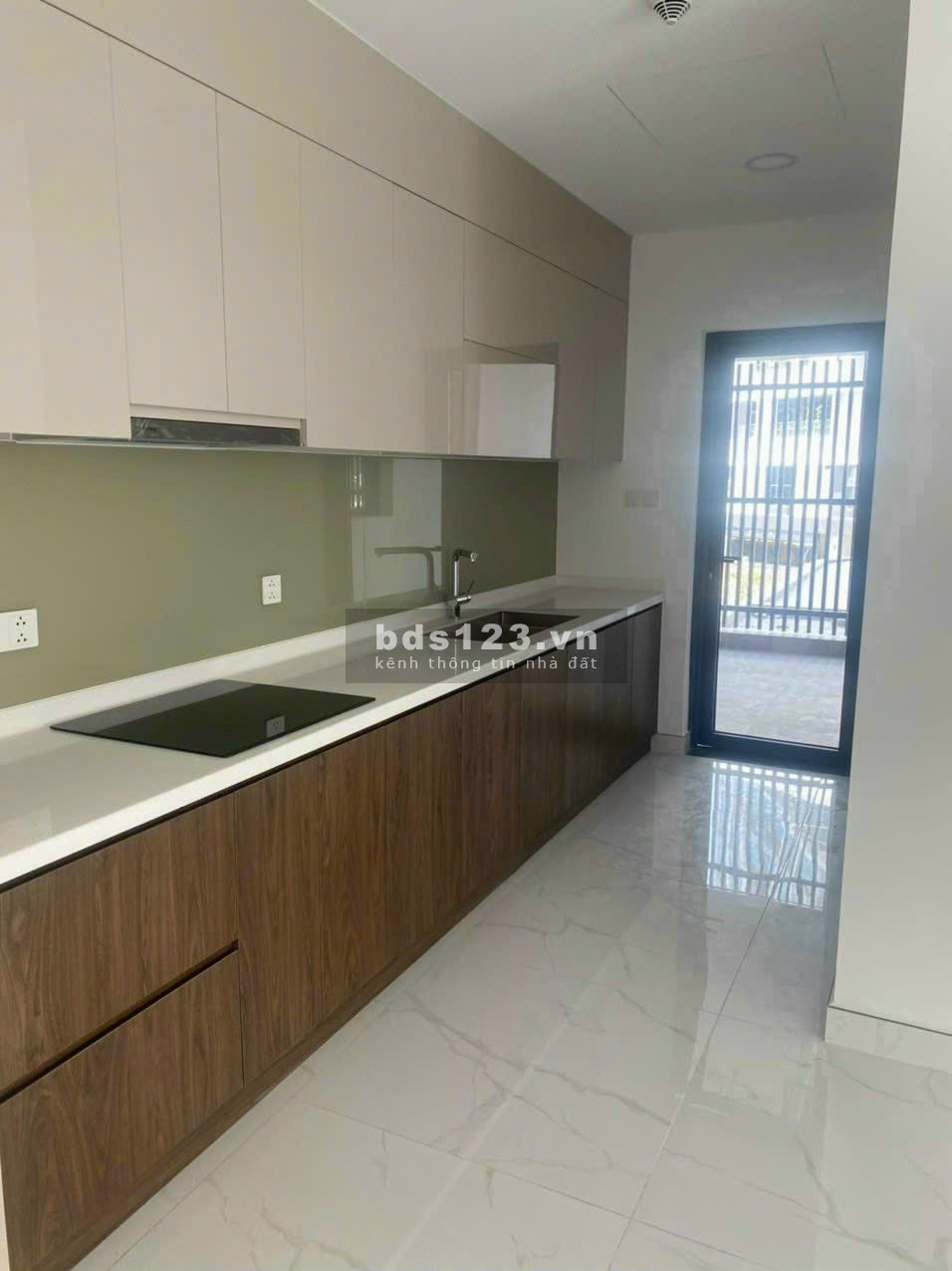 Cho thuê căn hộ cao cấp Diamond Brilliant khu đô thị Celadon City full nội thất 20tr/tháng