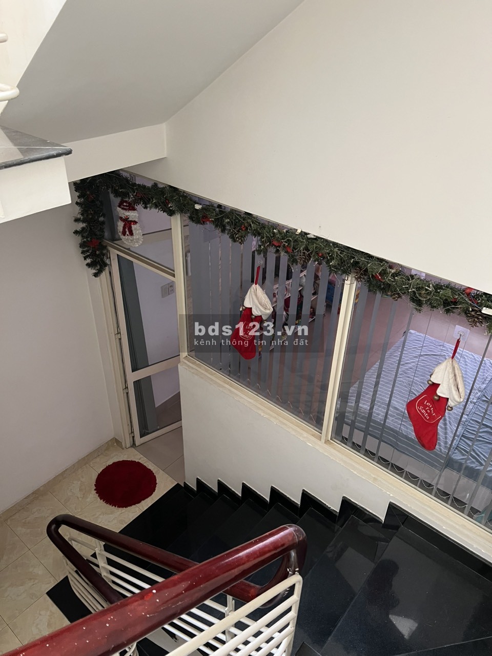 Bàn nhà mặt tiền cao thị chính quận 7 4x20m
