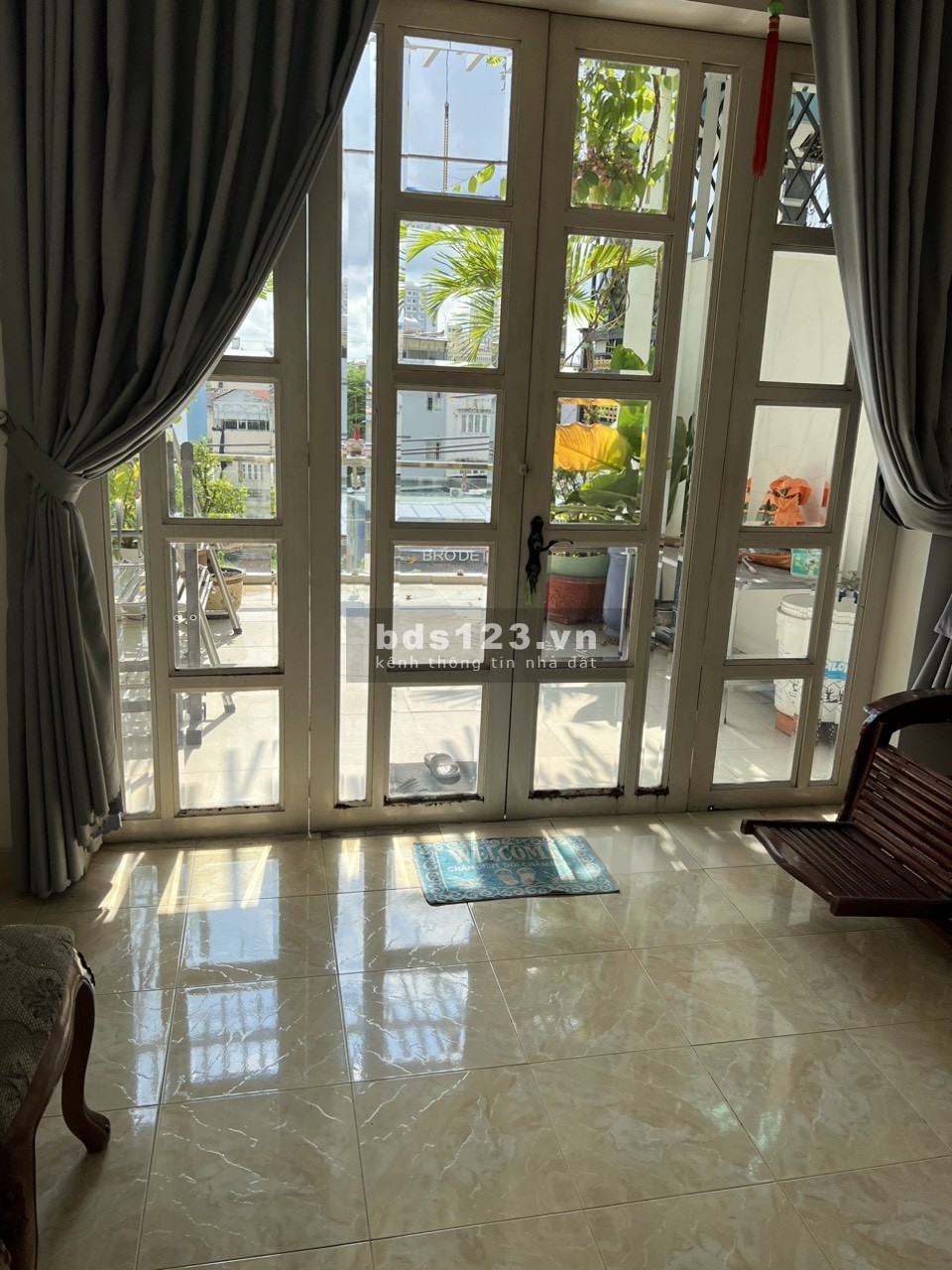 Bàn nhà mặt tiền cao thị chính quận 7 4x20m
