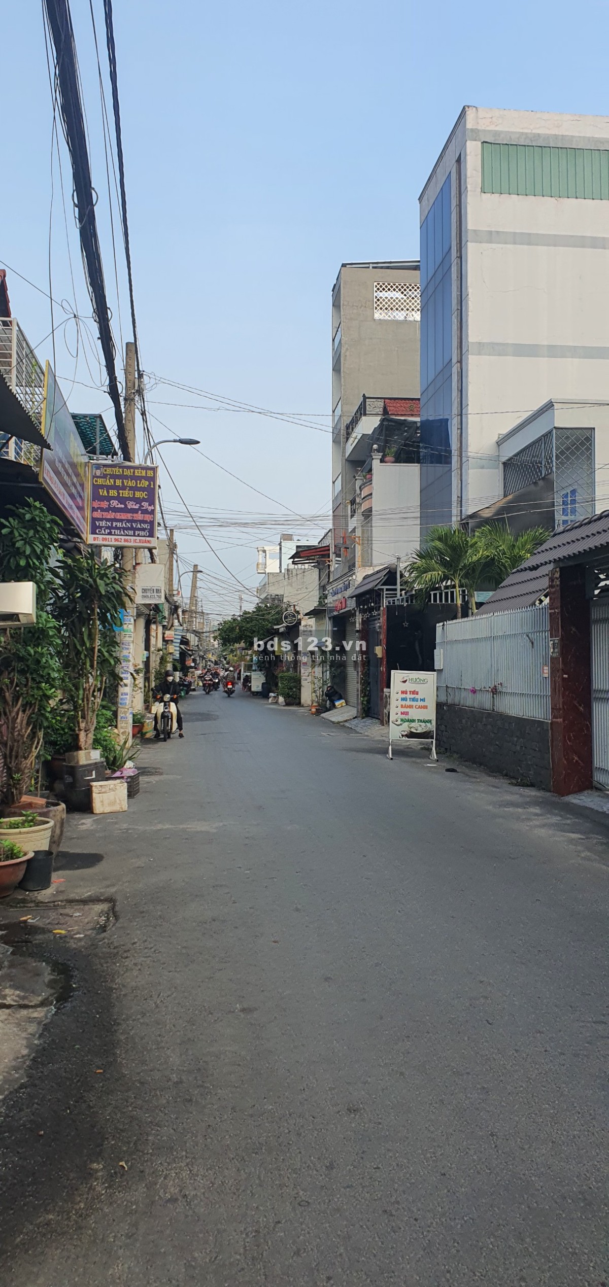 Bán nhà Lê Văn Thọ, hẻm xe hơi thông ra 2 đường lớn, nhà 2 mặt tiền trước sau - Giá cực tốt 4,8 tỷ