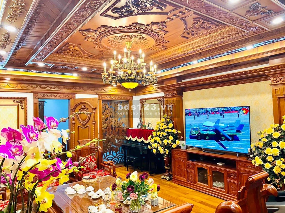 Bán nhà Nguyễn Khiêm Ích, góc hai mặt thoáng, trực diện hồ, 123tr/m2, 17,5 tỷ