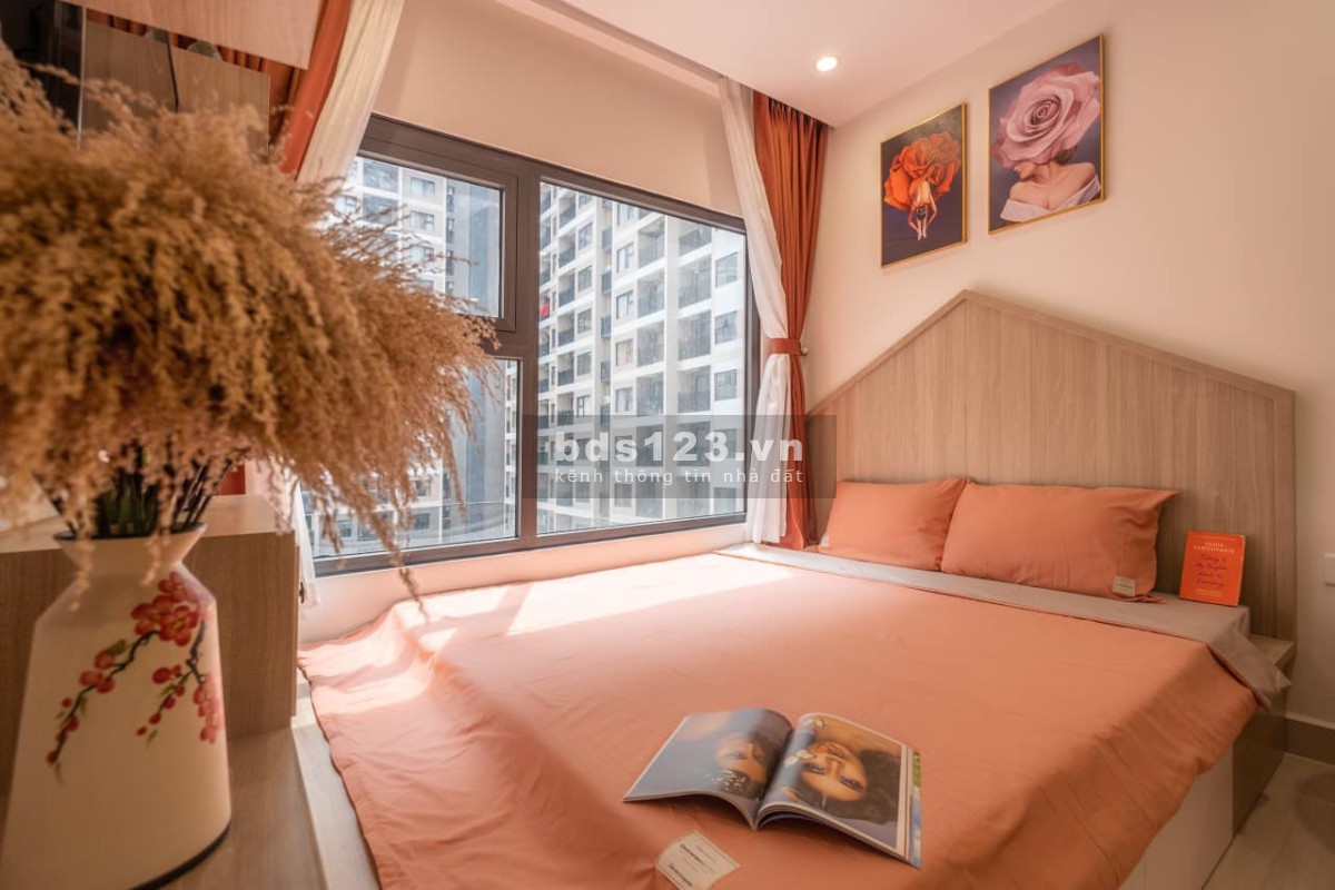 Chính chủ cần bán nhanh căn Studio 32m2 (tặng đồ) giá 890 triệu tại Vinhomes Ocean Park Gia Lâm