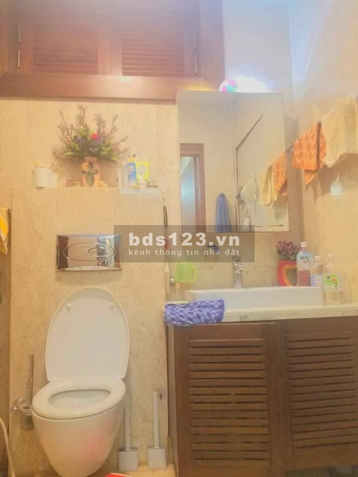 Bán nhà CCMN Kim Hoa, Đống Đa 154m, 6 tầng, mt 7.6m, giá 19 tỷ