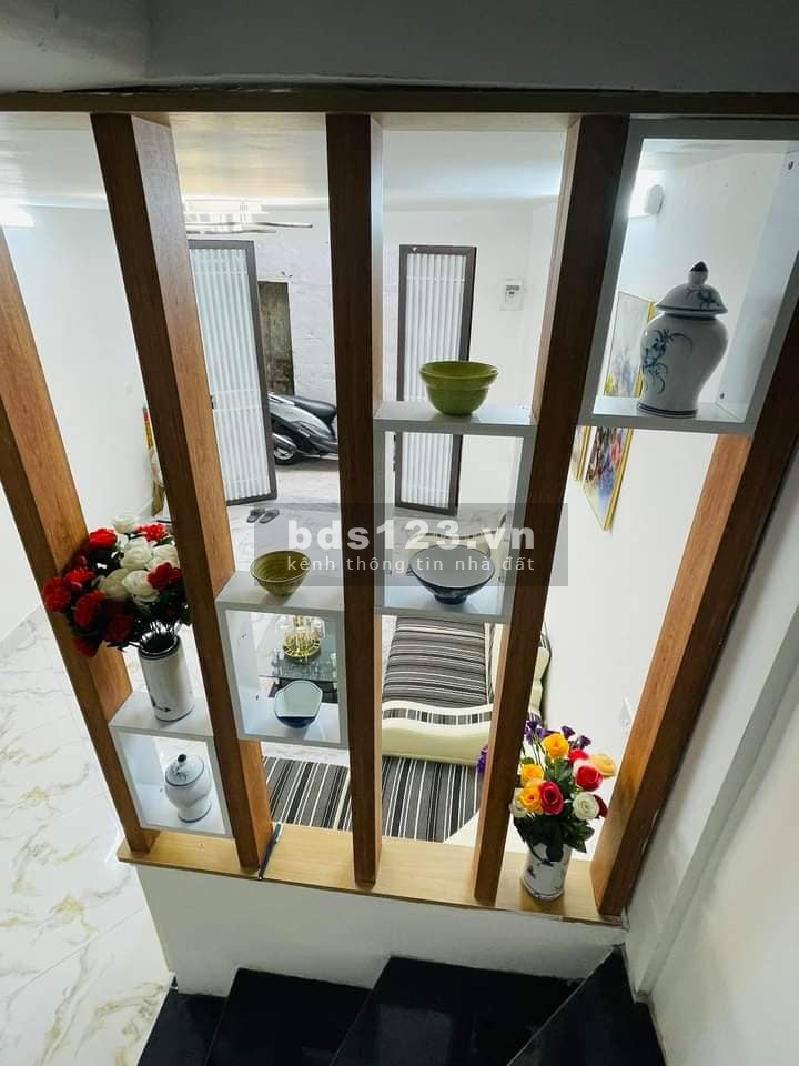 Bán nhà đẹp gần bãi ô tô Bạch Mai, Hai Bà Trưng 26m, 4 tầng, mặt tiền 3.7m, giá 2.98 tỷ.