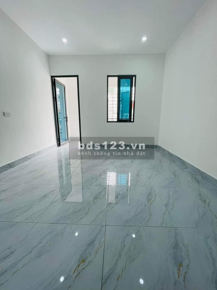 Bán nhà đẹp gần bãi ô tô Bạch Mai, Hai Bà Trưng 26m, 4 tầng, mặt tiền 3.7m, giá 2.98 tỷ.