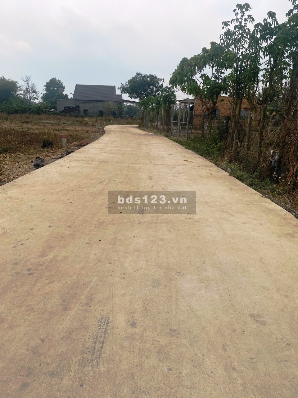 Chính chủ bán đất thổ cư 95,7 m2 Huyện Cẩm Mỹ, Đồng Nai. Giá 720 triệu