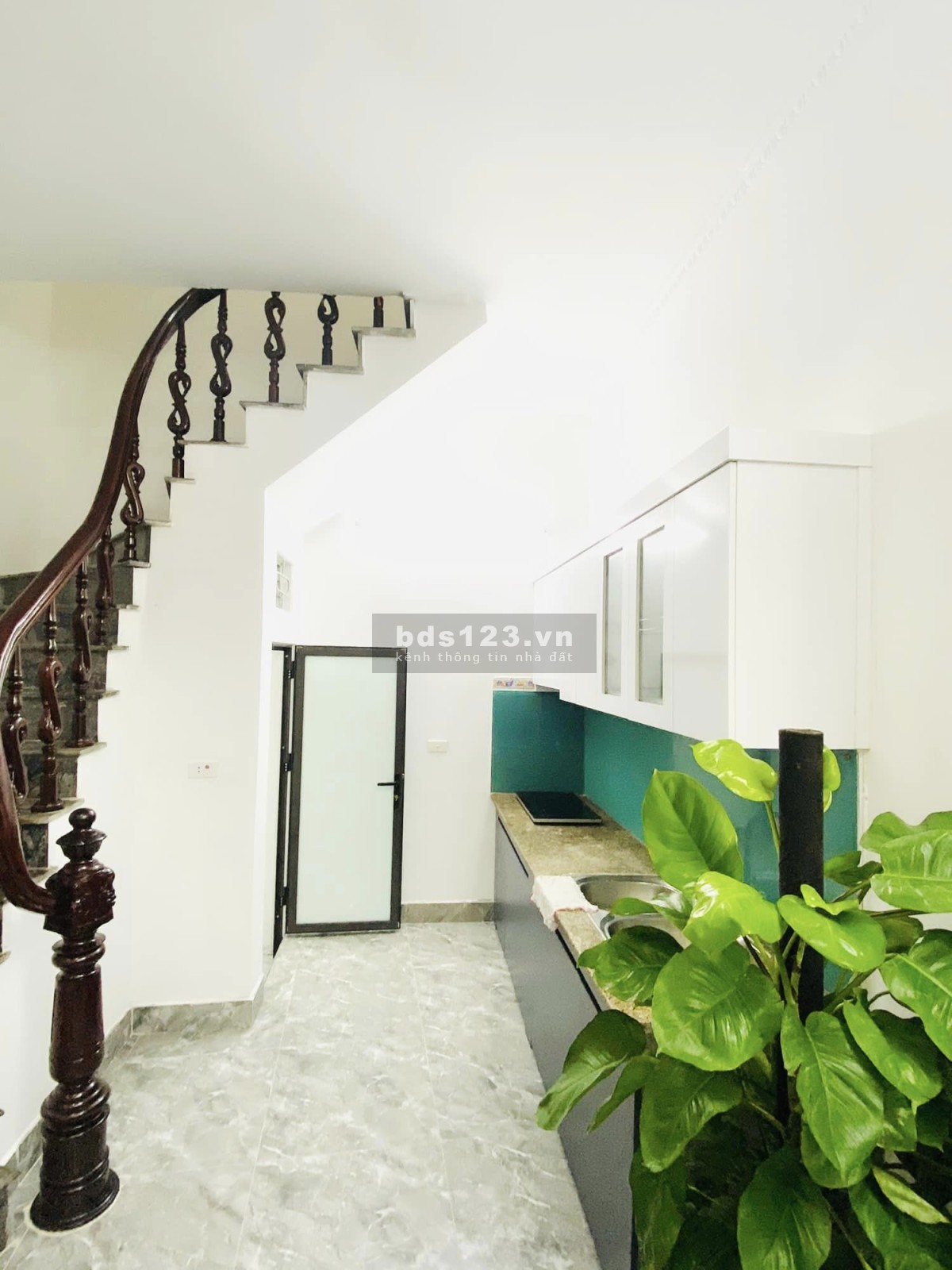 Bán nhà Kim Ngưu_ lạc Trung, Q Hai Bà Trưng 40M 5 Tầng 3,75 Tỷ Ở sướng.