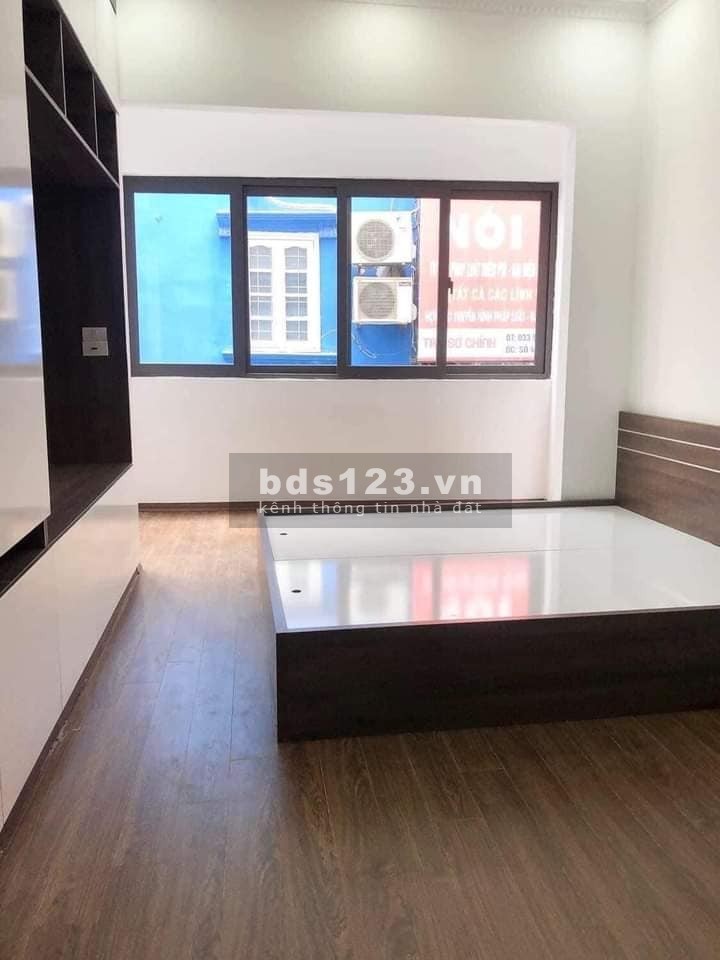 Bán nhà đẹp, ở ngay Thịnh Quang, Đống Đa 31m, 4 tầng, mt 3.6m, giá 4.1 tỷ