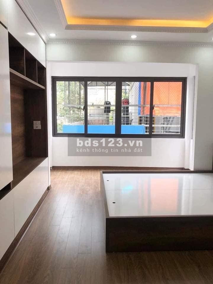 Bán nhà đẹp, ở ngay Thịnh Quang, Đống Đa 31m, 4 tầng, mt 3.6m, giá 4.1 tỷ