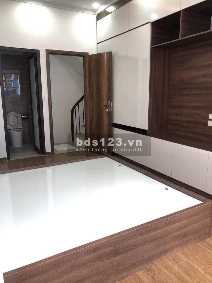 Bán nhà đẹp, ở ngay Thịnh Quang, Đống Đa 31m, 4 tầng, mt 3.6m, giá 4.1 tỷ