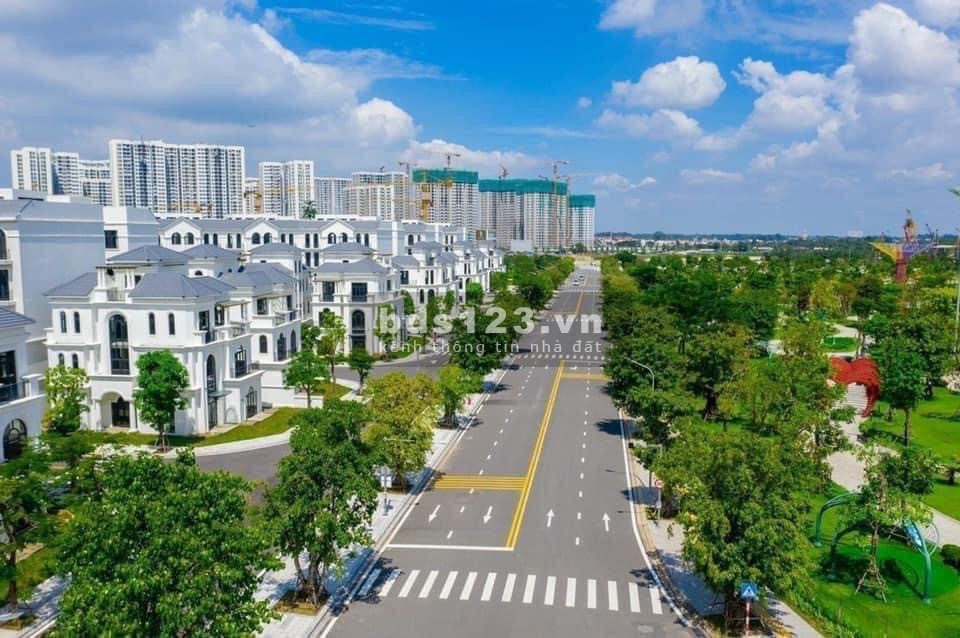 Bán lỗ 5 tỷ biệt thự đơn lập 400m2 Vinhomes Quận 9