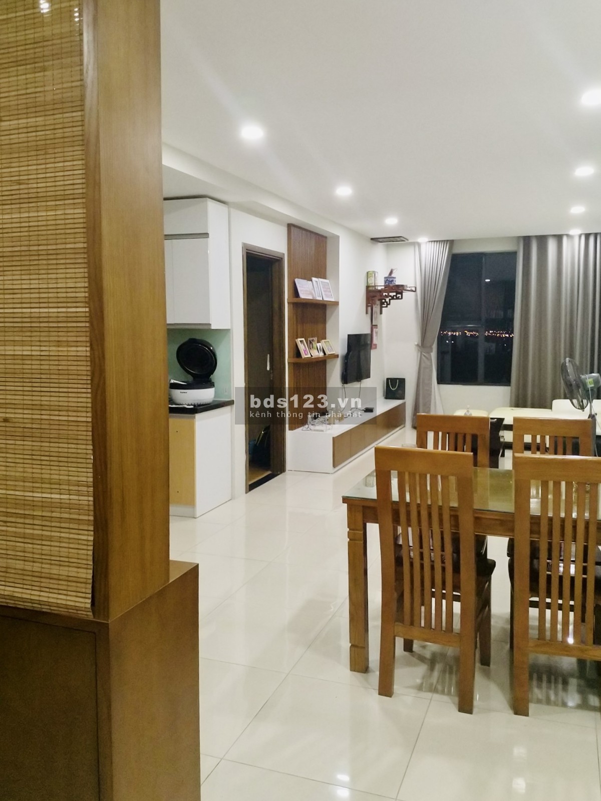Ảnh thật, cần bán căn góc 3 PN, gần 100m² ở VOV Mễ Trì, tầng cao rất thoáng bc đông nam có tl
