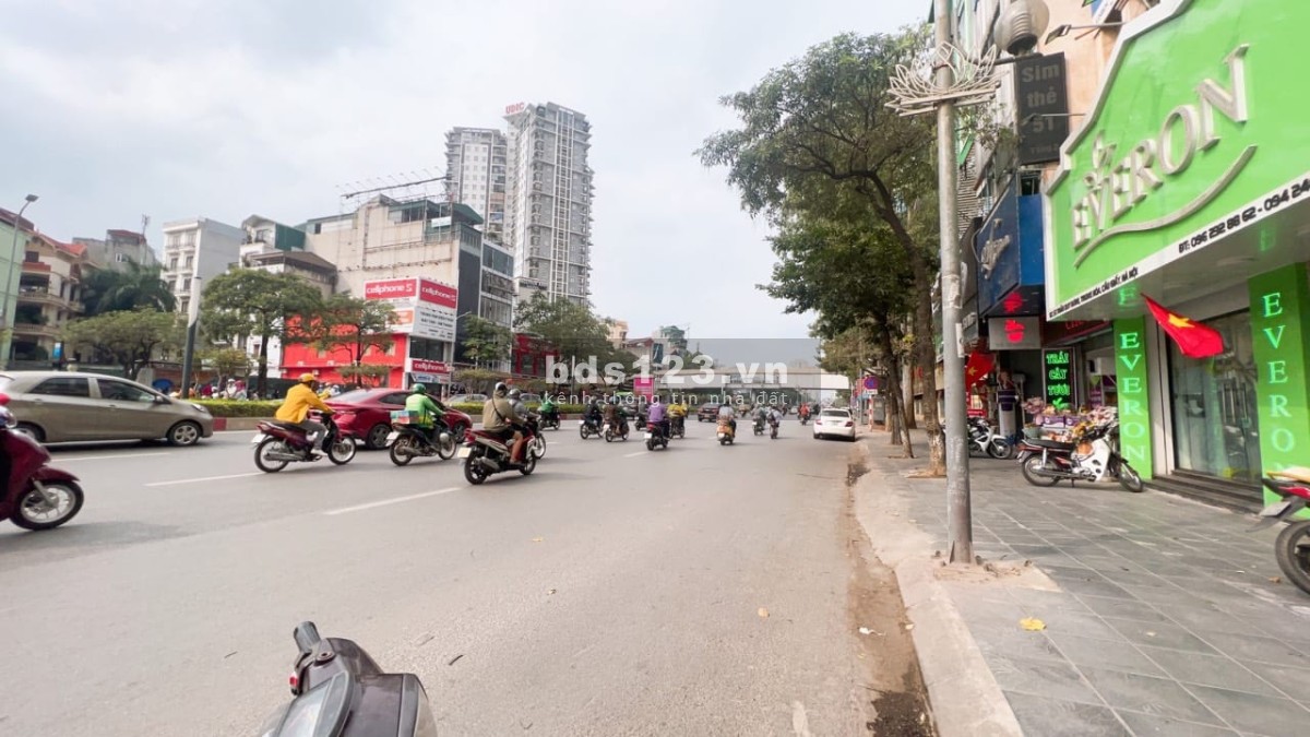 Bán lô đất khủng, giá đầu tư, mặt phố Trần Duy Hưng, 1250m2, 280 tỷ