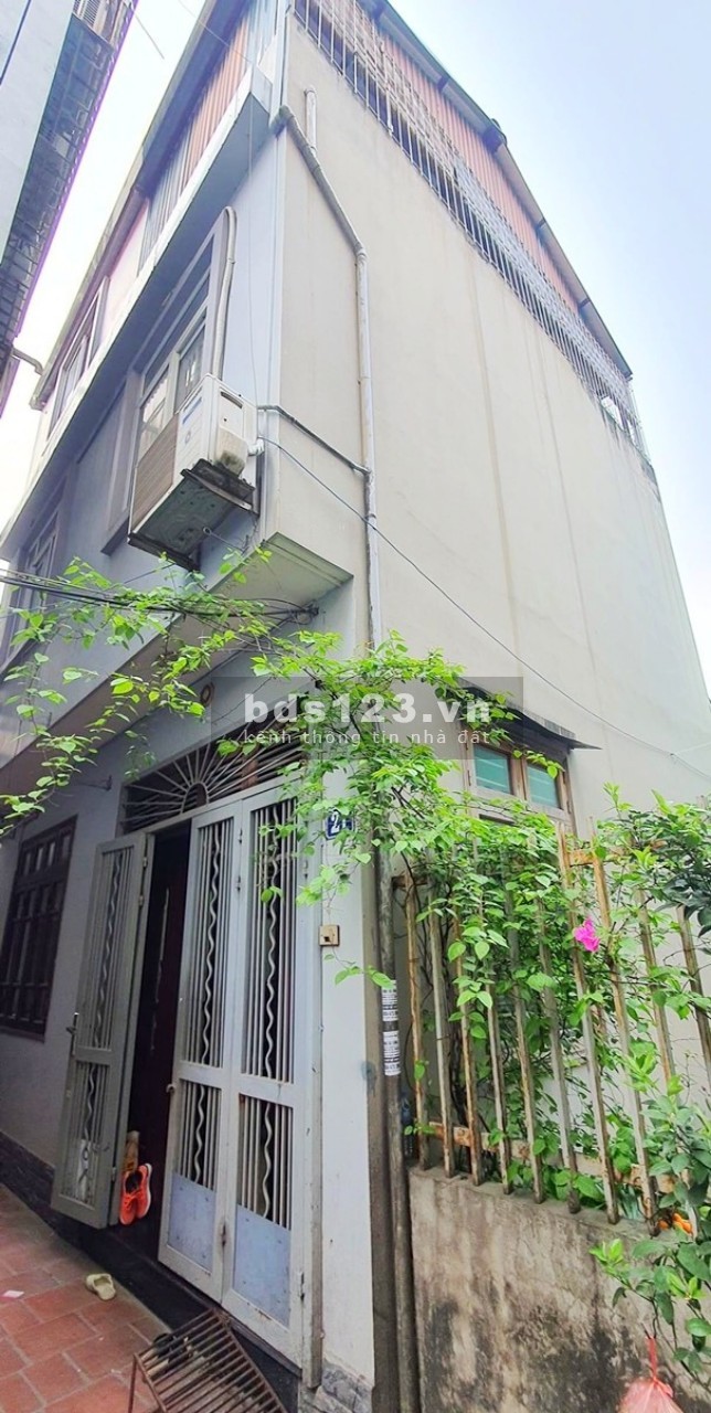 Bán nhà phố Đội Cấn, Ba Đình vị trí đẹp