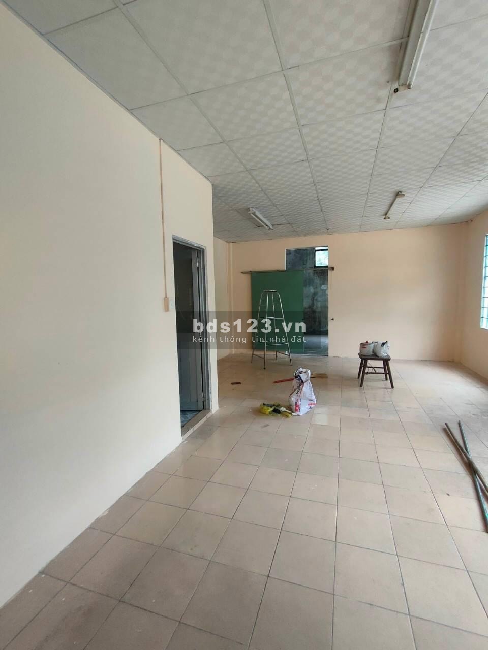 Cần cho thuê 1600m2 nhà xưởng gần Mỹ Phước Tân Vạn Thuận An diện tích đất 2500m