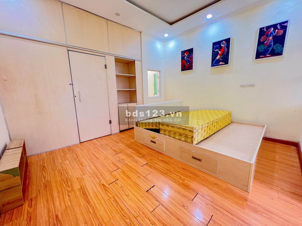 Bán nhà riêng, 3 tầng, chính chủ, mặt ngõ-Đào Tấn. Giá 3,4 tỷ.