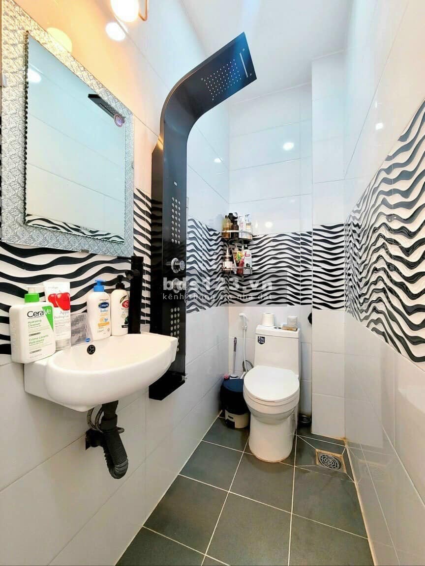 Chỉ với 3.3 tỷ sở hữu ngay nhà Gò Vấp, sẵn nội thất, diện tích 3*10m