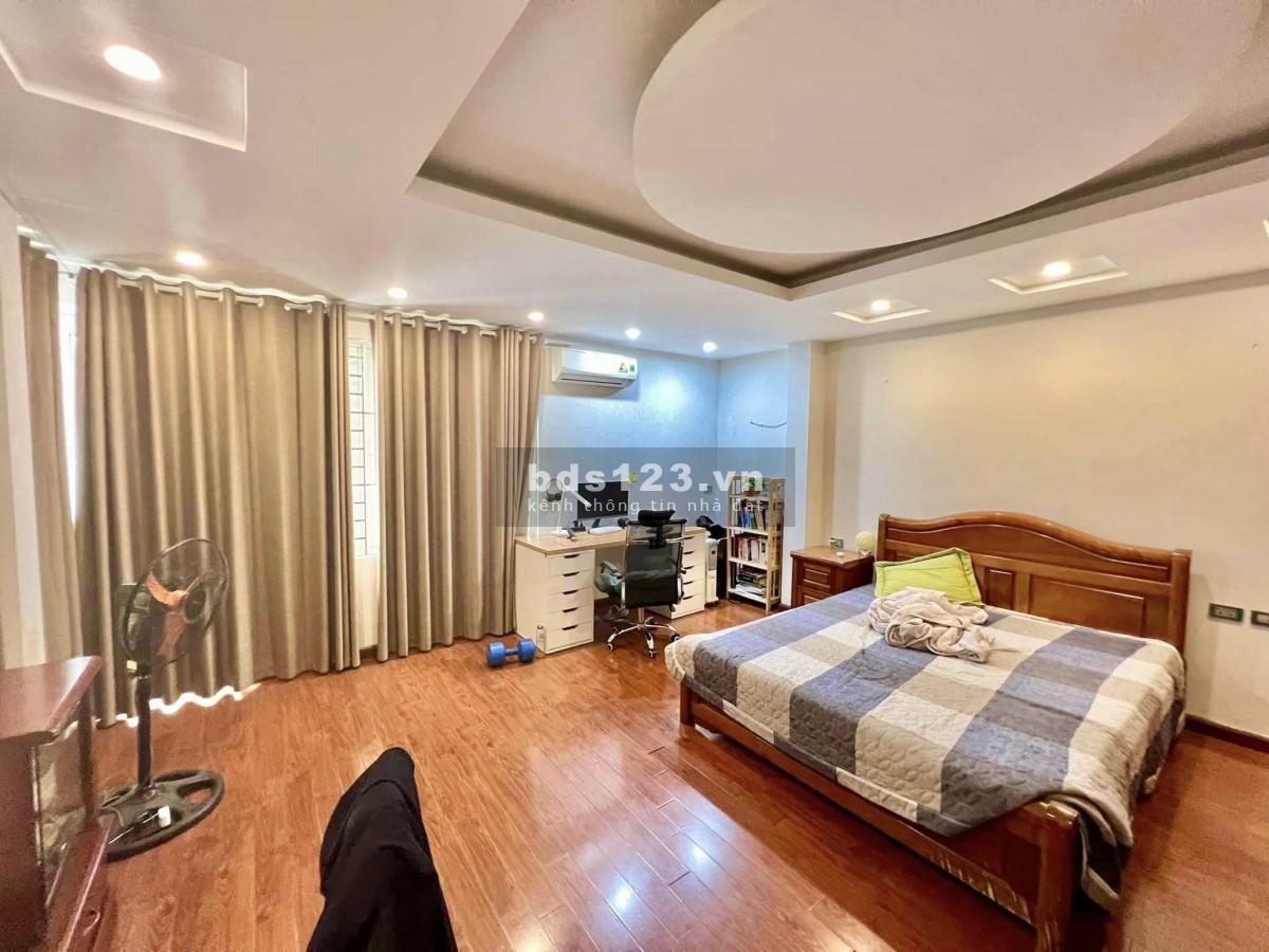Bán nhà Trần Phú, Hà Đông, sổ vuông như cọc tiền, 68m2, MT 5.2, 7.2tỷ