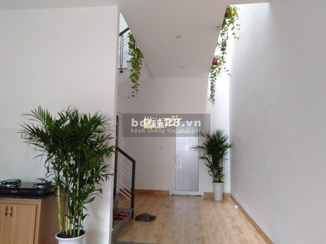 Bán nhà mặt tiền đường Trương Văn Hiến - 90m2 - Gần chợ an hải bắc