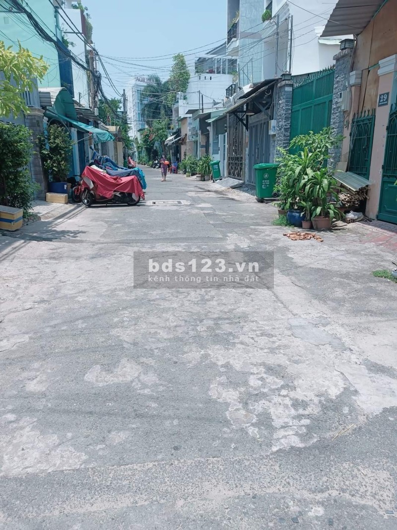 Hot - Bán nhà MT Phú Thạnh - Tân Phú - Tiện kinh doanh ngang 5m dài 26m chỉ 80tr/m2