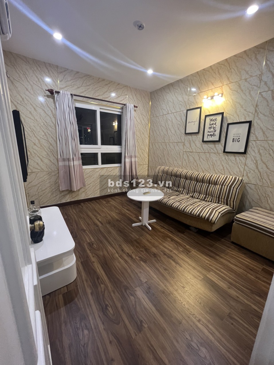 Bán CH Screc Tower 81m2, 2PN, căn góc, có SH. Giá thật nhà thật không đăng ảo: 3.5 tỷ (còn TL giảm)