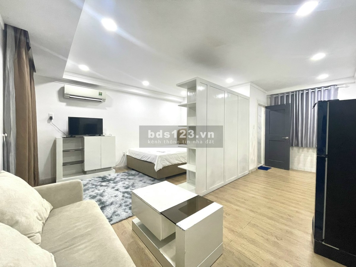 CĂN HỘ DV full NT cao cấp gần ngã tư Hàng Xanh view thẳng Landmark tại Bình Thạnh
