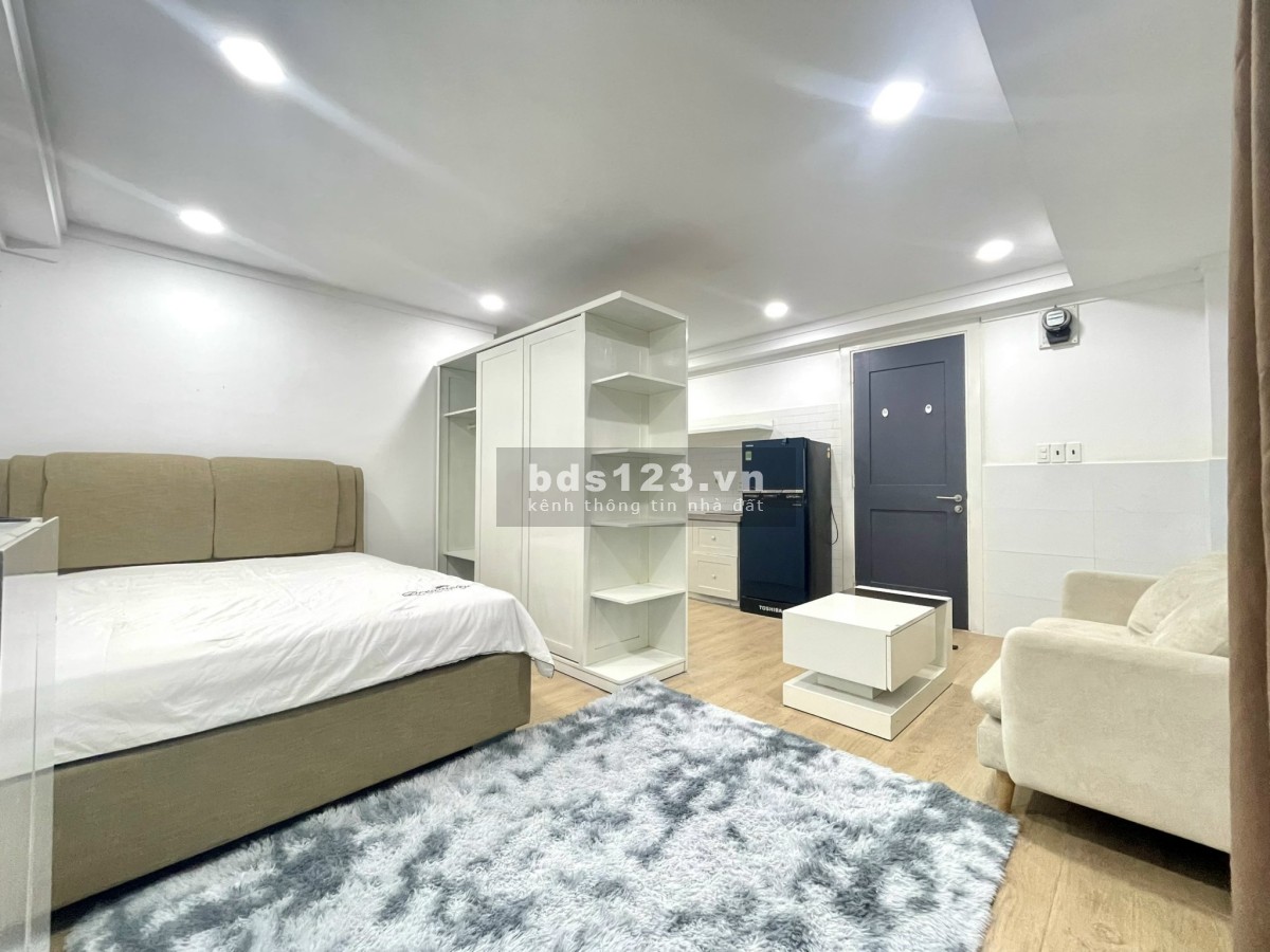 CĂN HỘ DV full NT cao cấp gần ngã tư Hàng Xanh view thẳng Landmark tại Bình Thạnh