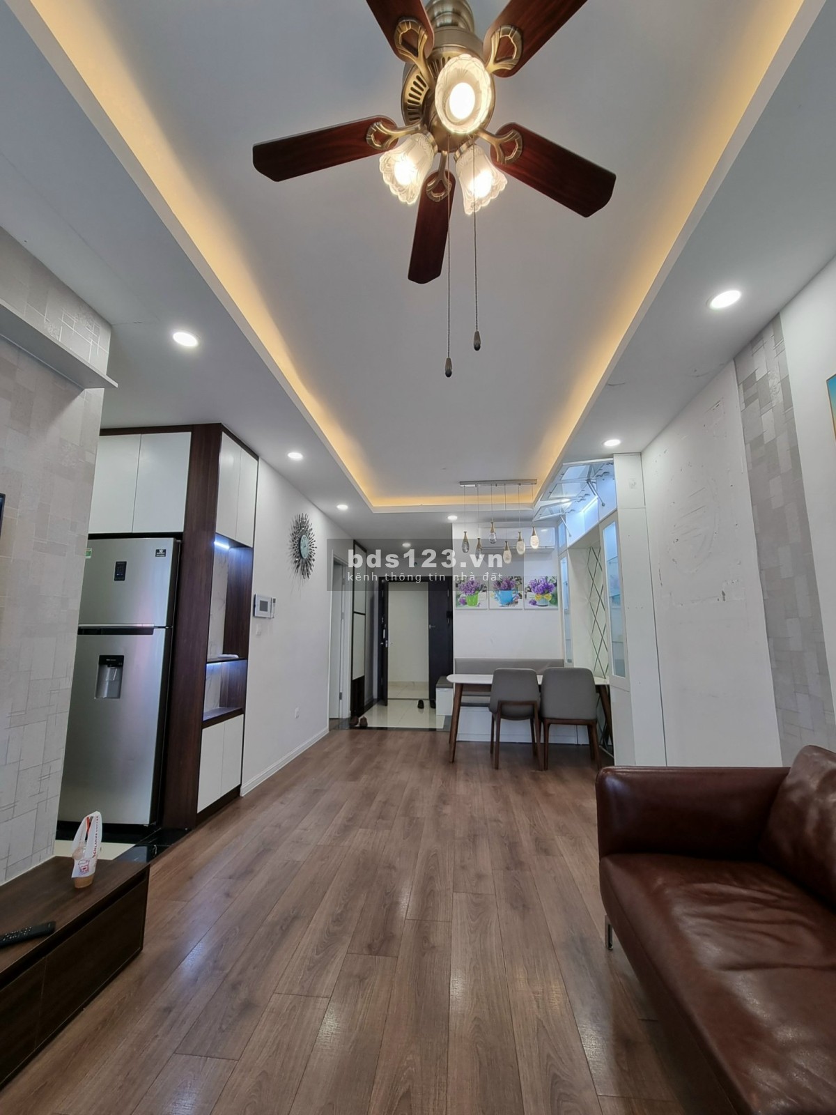Bán căn hộ 2pn 75m2 Imperia Sky Garden, Minh Khai với đầy đủ nội thất giá bán 3.4 tỷ bao gồm phí.