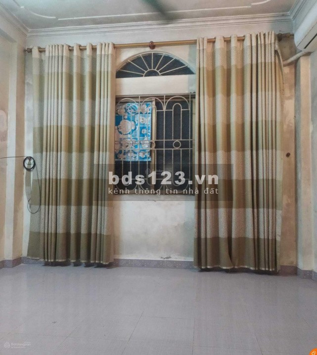 Bán nhà Tây Sơn - Đống Đa 30m2- 5 tầng, 2 thoáng, nhỉnh hơn 3 tỷ, miễn trung gian