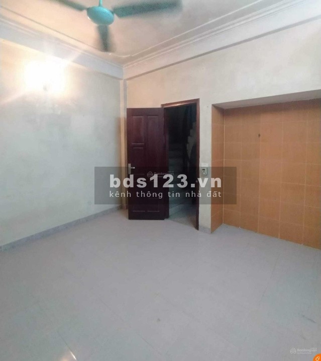Bán nhà Tây Sơn - Đống Đa 30m2- 5 tầng, 2 thoáng, nhỉnh hơn 3 tỷ, miễn trung gian