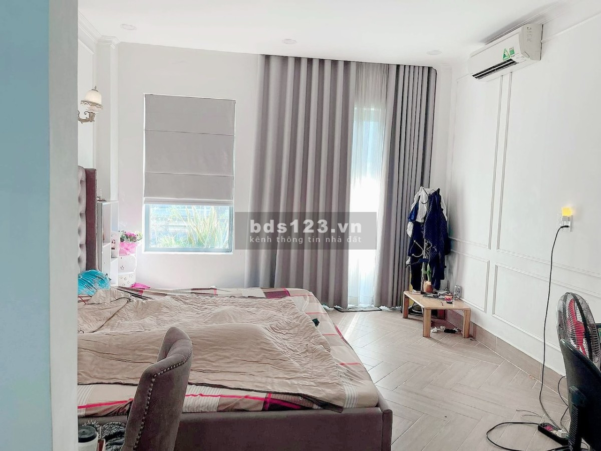 Bán nhà 1 trệt 2 lầu sân thượng Hẻm xe hơi Phạm Thế Hiển P7 Q8