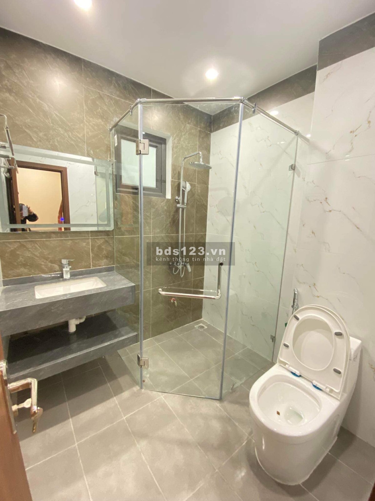 Cực hiếm! Bán nhà Xuân Phương 46m2x5T, lô góc, oto đỗ cửa, kinh doanh đỉnh, mới tinh 4,9 tỷ