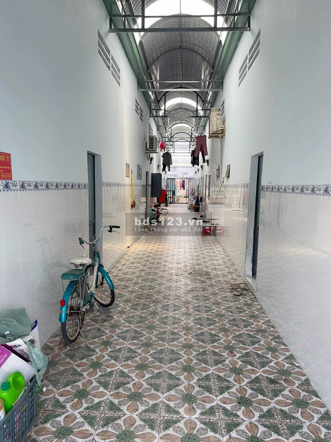Tôi chủ sang gấp 2 dãy trọ và 300m2 đất ngay kcn Việt Sing 1,9tỷ tiện kdoanh, shr, dân đông