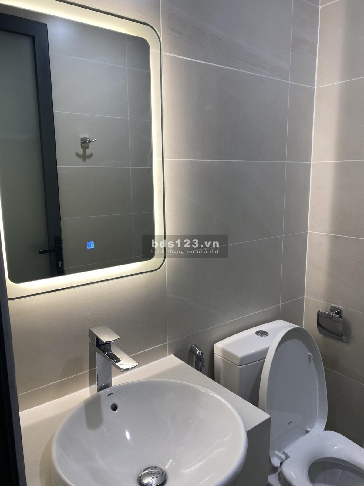 Cho thuê căn hộ Q7 Riverside đường Đào trí 2PN Full nội thất giá 13 tr /tháng